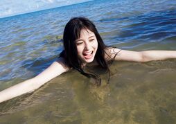 衝撃的な表紙で話題!! 大久保桜子の魅力が詰まった2nd写真集『sol』が電子版に！