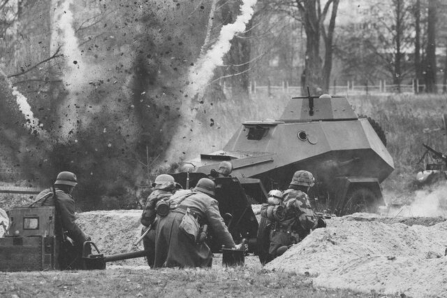 「ドイツ軍が棺桶を準備」機密情報を無視した残念な日本政府